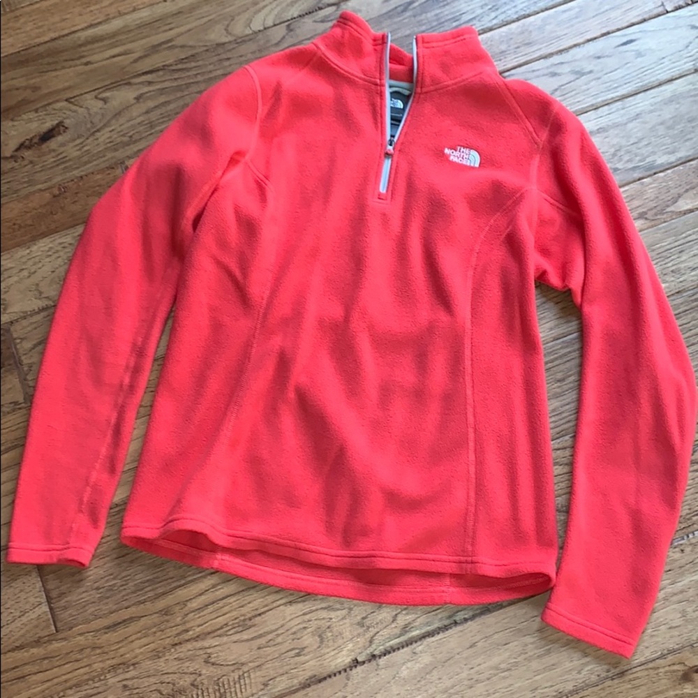 The Northface 1/4 zip fleece (medium)